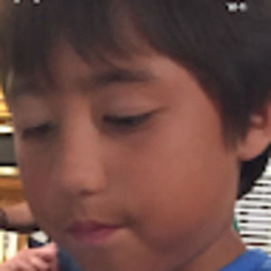 Meet your Posher, Dustin